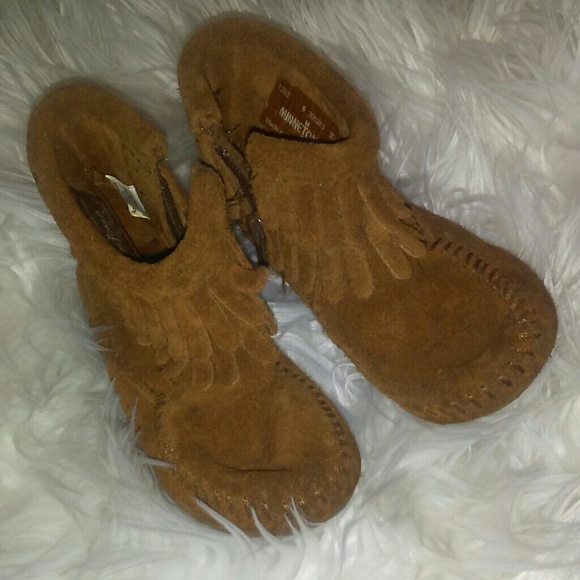 Minnetonka Other - Minnetonka Booties